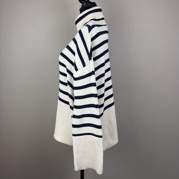 GAP 100% Cotton Striped Turtleneck Sweater Navy & Off White Split Hem Pullover M - Picture 5 of 16